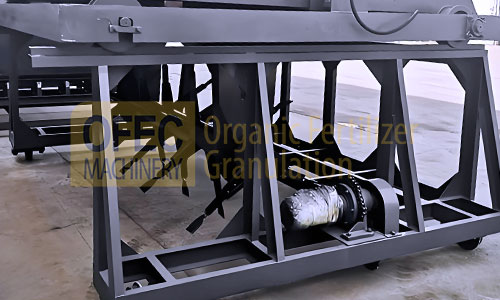 Wheel-Type-Compost-Turner002